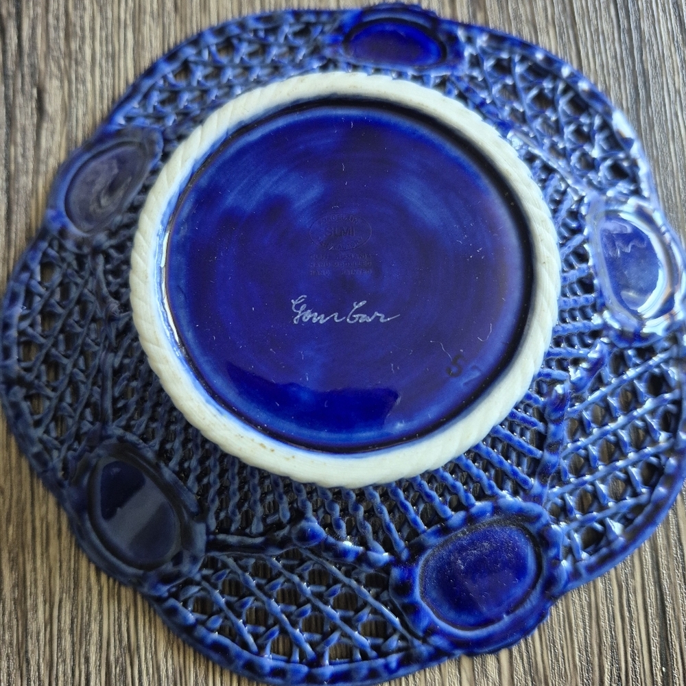 Vintage Europa Signed SIM Porcelain Hand Painted  Reticulated Dish 6" x 6" - Picture 7 of 9